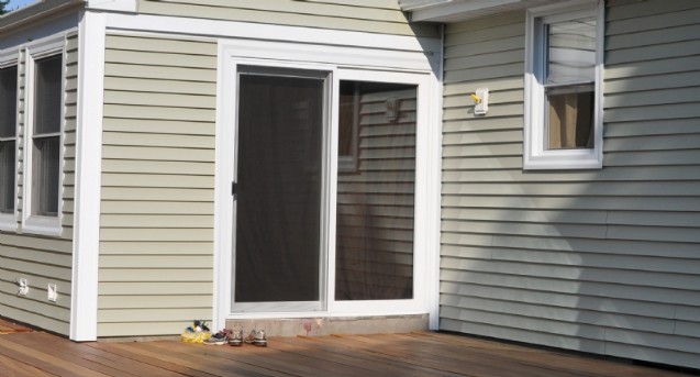 962012113744Clover_Harvey_new_patio_door.JPG